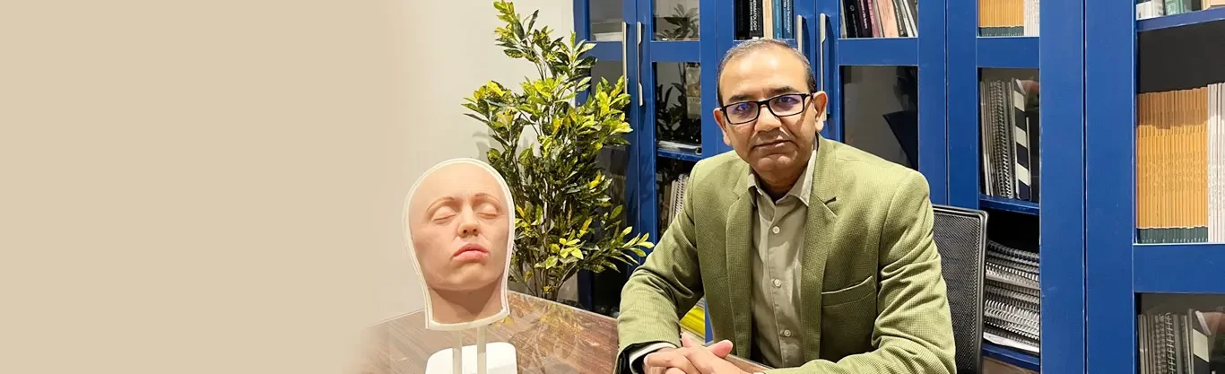 Dr. Sandeep Arora, Senior Consultant Dermatosurgery